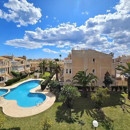 Apartmán Penthouse With A Large Terrace Next To The Beaches Torrevieja