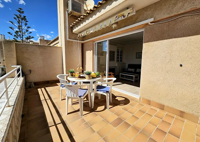 Penthouse With A Large Terrace Next To The Beaches 또레비에하