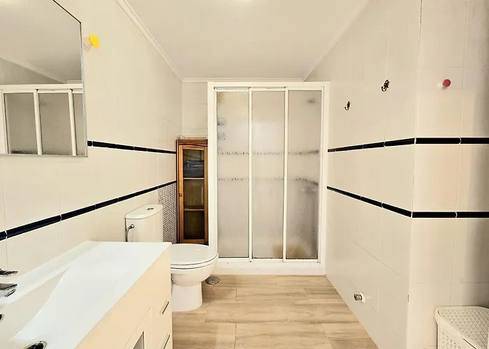 Penthouse With A Large Terrace Next To The Beaches 아파트 또레비에하
