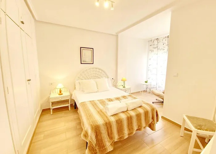 Penthouse With A Large Terrace Next To The Beaches 아파트