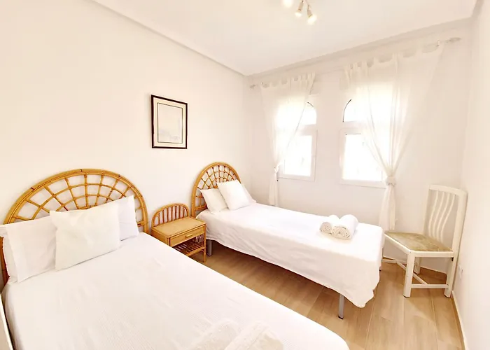 Penthouse With A Large Terrace Next To The Beaches * 또레비에하
